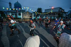 BIB: 
                            <button type="button" onclick="openModal(26232230)" class="btn btn-primary btn-sm float-right btn-popup" data-toggle="modal" data-target=".modal-high-quality">
                        <i class="fas fa-shopping-cart"></i> Add to Cart
                    </button>
                                            <button type="button" onclick="isThisMe(26232230, true)" class="btn btn-success btn-sm float-right btn-popup btn-isme hidden" data-toggle="tooltip" data-placement="bottom" title="นี่คือรูปของคุณใช่ไหม คลิกที่นี่เพื่อเอาเข้าอัลบั้ม">
                        <i class="fas fa-plus"></i> Add to album
                    </button>
                    <button type="button" onclick="isThisMe(26232230, false)" class="btn btn-warning btn-sm float-right btn-popup btn-isnotme hidden">
                        <i class="fas fa-ban"></i> Remove from album
                    </button>